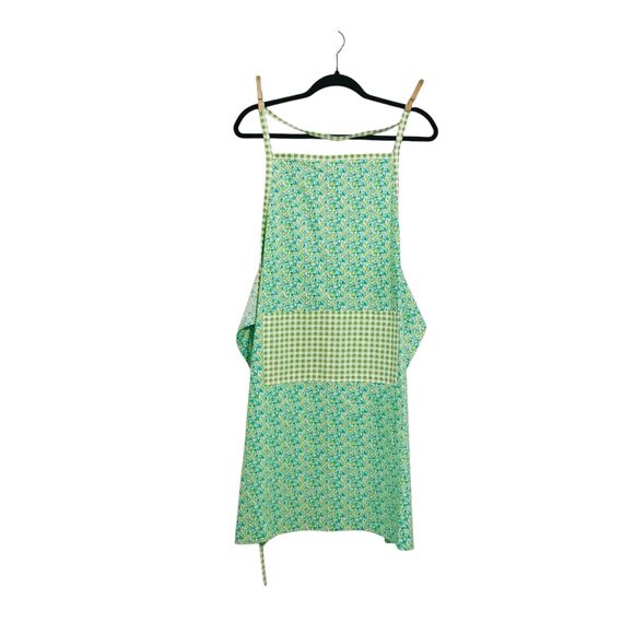 Unisex Cotton Apron:  One Size Fits All, Green Floral with Gingham Green Pockets - Picture 4 of 5